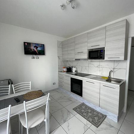 Montenero Suite Милан Экстерьер фото